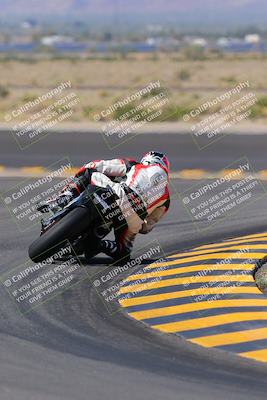 media/Oct-08-2022-SoCal Trackdays (Sat) [[1fc3beec89]]/Turn 11 Backside (1145am)/